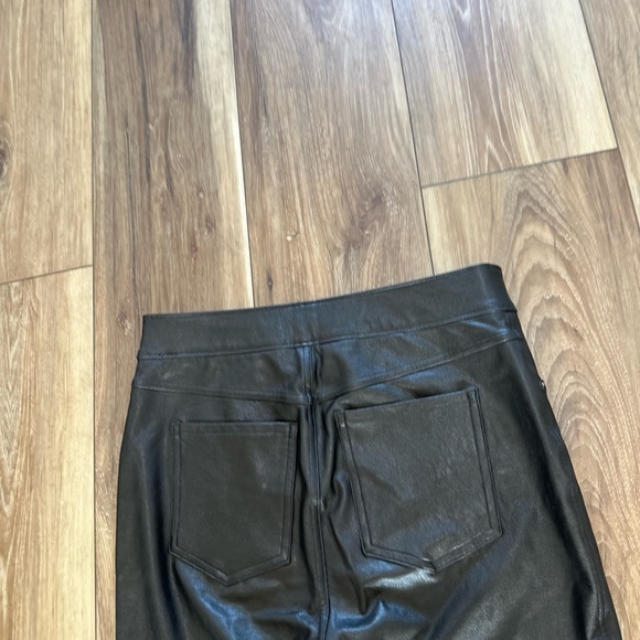 SPANX womens leather like skinny leggings size medium - Picture 6 of 6